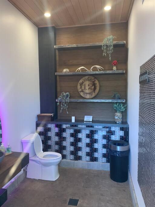 约翰逊城 12 Fires Luxury Glamping With Heating #3酒店 外观 照片