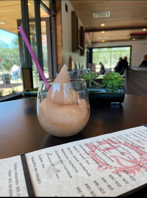约翰逊城 12 Fires Luxury Glamping With Heating #3酒店 外观 照片
