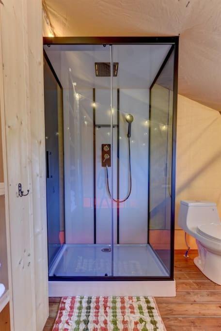 约翰逊城 12 Fires Luxury Glamping With Heating #3酒店 外观 照片