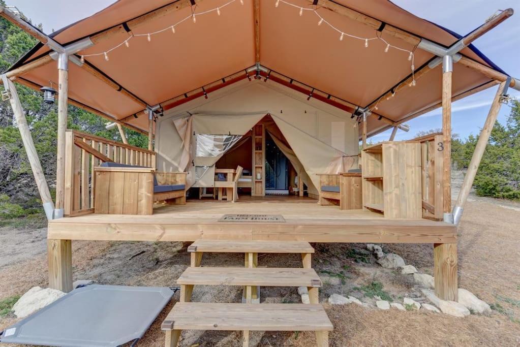 约翰逊城 12 Fires Luxury Glamping With Heating #3酒店 外观 照片